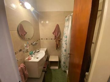 PH en Boedo, 1er piso por escaleras. SIN EXPENSAS. CON PATIO Y TERRAZA
