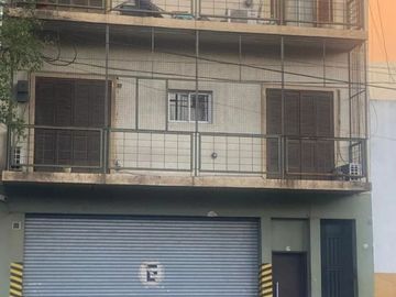 PH en Boedo, 1er piso por escaleras. SIN EXPENSAS. CON PATIO Y TERRAZA