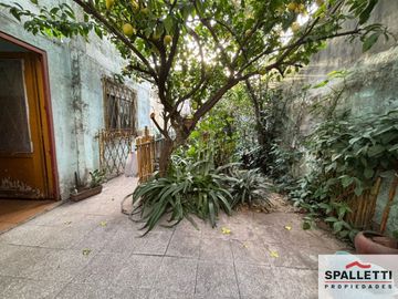 Casa en venta de 3 dormitorios c/ cochera en Ramos Mejía