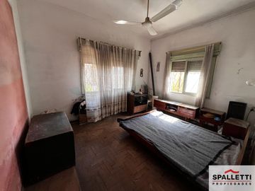 Casa en venta de 3 dormitorios c/ cochera en Ramos Mejía