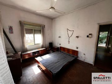 Casa en venta de 3 dormitorios c/ cochera en Ramos Mejía