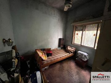 Casa en venta de 3 dormitorios c/ cochera en Ramos Mejía