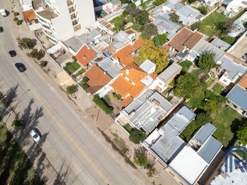 Casa en venta de 3 dormitorios c/ cochera en Universitario