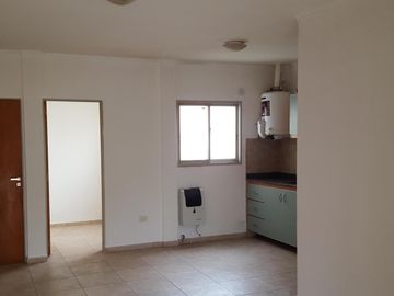 DEPARTAMENTO DE 1 DOR 70 E/ 7 Y 8