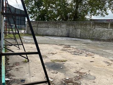 122 Y 52-GALPÓN EN VENTA