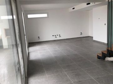 44 E/ 16 Y 17 - DUPLEX DE 3 DOR