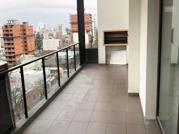 44 E/ 16 Y 17 - DUPLEX DE 3 DOR