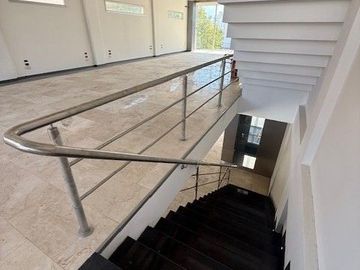 43 e/ 10 y 11- EDIFICIO EN VENTA
