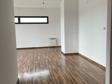 7 e/ 39 y Plaza Olazábal- DEPTO DE 3 DOR