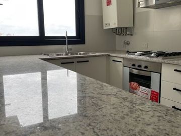 7 e/ 39 y Plaza Olazábal- DEPTO DE 3 DOR