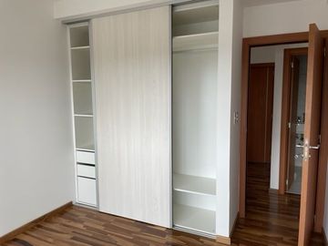 7 e/ 39 y Plaza Olazábal- DEPTO DE 3 DOR