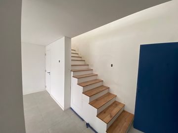 Departamento tipo duplex en venta de 2 dormitorios en Quinta sección