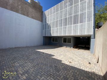 Departamento tipo duplex en venta de 2 dormitorios en Quinta sección