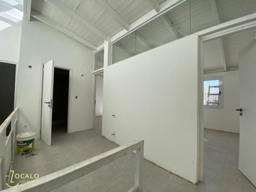 Departamento tipo duplex en venta de 2 dormitorios en Quinta sección