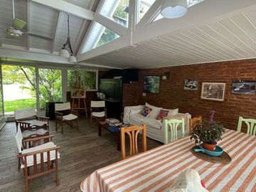 Casa en venta de 4 dormitorios c/ cochera en Malvinas Argentinas
