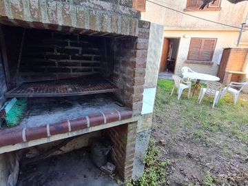 Dúplex en venta de 2 dormitorios c/ cochera en Costa Azul