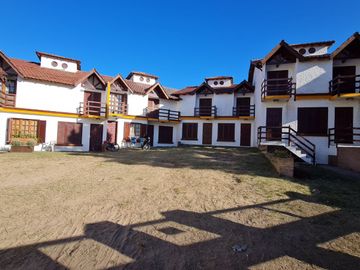 Dúplex en venta de 2 dormitorios c/ cochera en Costa Azul