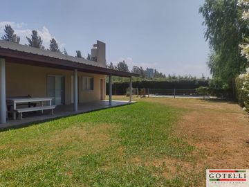 Venta  Canning Casa 4 Dormitorios Parque Y Piscina Belleville