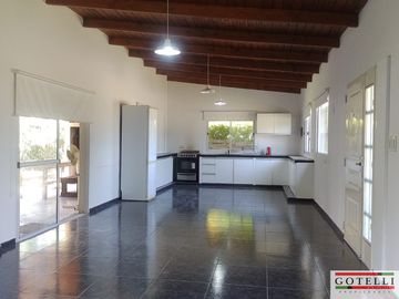 Venta  Canning Casa 4 Dormitorios Parque Y Piscina Belleville