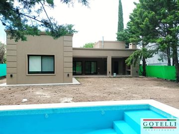 Venta Canning Hermosa Casa De 3 Dormitorios Llave En Mano - Brickland Barrio Cerrado
