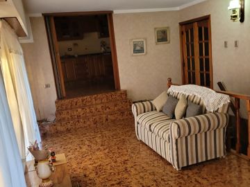 Venta Monte Grande Amplio Chalet + Local Comercial + 2 Departamentos!