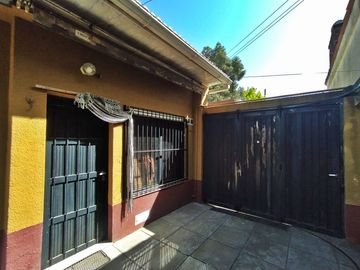 Departamento en venta de 2 dormitorios c/ cochera en San Bernardo