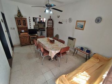Departamento en venta de 2 dormitorios c/ cochera en San Bernardo