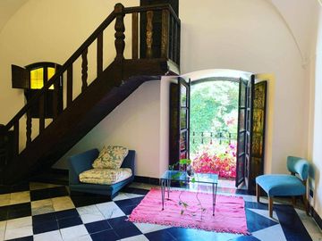 Excepcional Casa colonial auténtica en Alquiler en Martínez