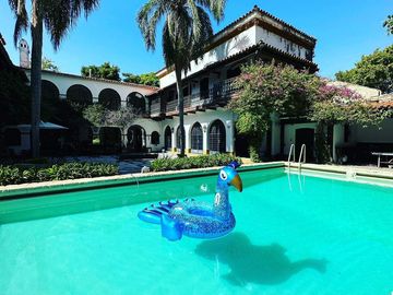 Excepcional Casa colonial auténtica en Alquiler en Martínez