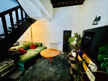 Excepcional Casa colonial auténtica en Alquiler en Martínez