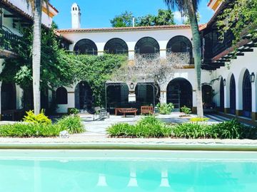 Excepcional Casa colonial auténtica en Alquiler en Martínez
