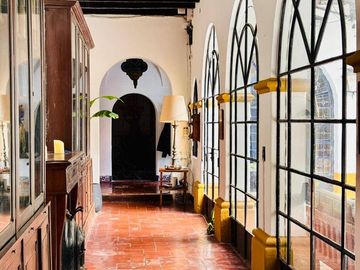 Excepcional Casa colonial auténtica en Alquiler en Martínez