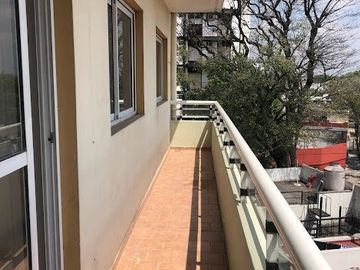 3 Ambientes Contrafrente Con Balcon