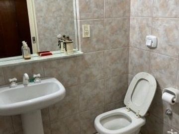 Semi Piso De Categoria En Venta Alsina 162