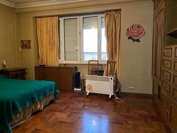 Semi Piso De Categoria En Venta Alsina 162