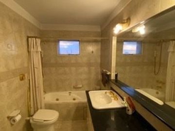 Semi Piso De Categoria En Venta Alsina 162