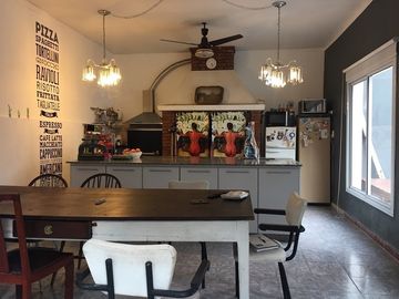 Venta Hermosa Propiedad En Casanova 300. Ideal Inversores