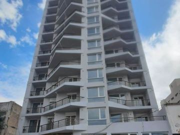 Amplios Departamentos a estrenar 1d En Venta - Estomba 674