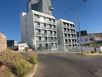Departamento en venta en Quinta Cantera Altozano con balcón y vista