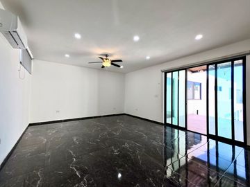 CASA VENTA MÉRIDA, 4 HABITACIONES, ALBERCA, 559 DE CONSTRUCCIÓN, BELLAVISTA, DZITYÁ.