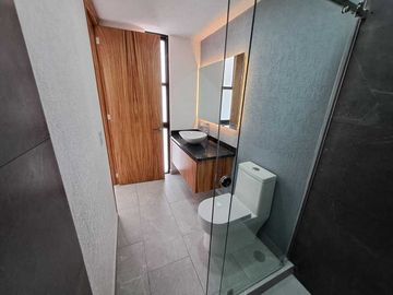 CASA EN VENTA EN LOMAS DE ANGELÓPOLIS