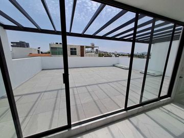 CASA EN VENTA EN LOMAS DE ANGELÓPOLIS