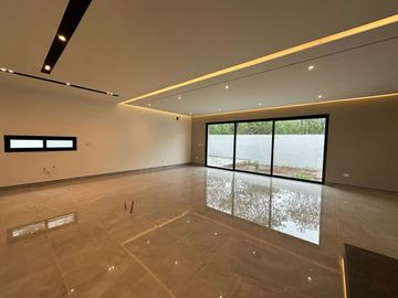 CASA EN VENTA EN AYSSO RESIDENCIAL CARRETERA NACIONAL SANTIAGO