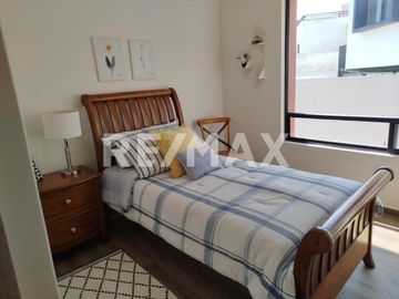 Casa San Sebastían en Fraccionamiento Ziburúa  San Isidro Juriquilla. - (3)