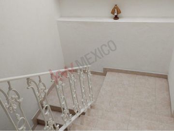 RESIDENCIA EN VENTA DENTRO DE CONDOMINIO PEDREGAL DE QUERÉTARO QUE SE ENCUENTRA CON UNA EXCELENTE UBICACIÓN   A 1 MINUTO DE BERNARDO QUINTANA