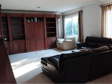 RESIDENCIA EN VENTA DENTRO DE CONDOMINIO PEDREGAL DE QUERÉTARO QUE SE ENCUENTRA CON UNA EXCELENTE UBICACIÓN   A 1 MINUTO DE BERNARDO QUINTANA