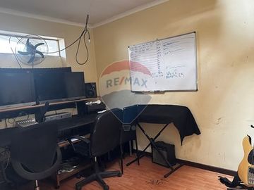 Oportunidad! Cercana a Colegios