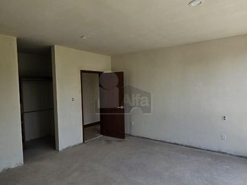 Casa en PREVENTA en fraccionamiento La loma Club de Golf, En San Luis Potosí