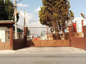 Casa en condominio en venta en San Felipe Tlalmimilolpan, Toluca, México