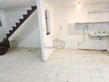 Casa en condominio en venta en San Felipe Tlalmimilolpan, Toluca, México